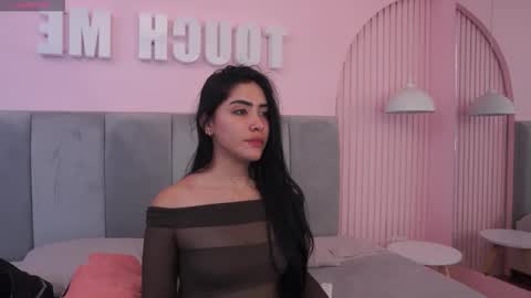 susan_wall online show from 04-01-26, 01:01