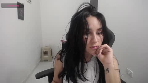 Snapshot of susana254 chatting on 01-11-25, 08:33 susana lopez online show from 01-11-25, 08:33