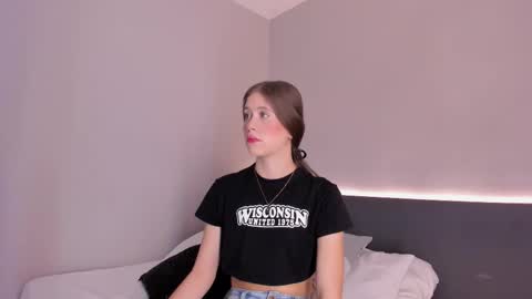 Snapshot of susana_huston chatting on 10-14-25, 05:36 susana_huston online show from 10-14-25, 05:36