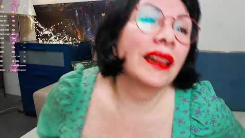 Susan online show from 02-09-25, 02:40