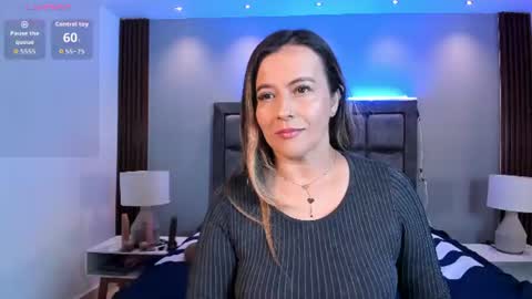 Snapshot of susann_ross chatting on 07-14-26, 10:54 Susan Everyday From 0530 to 1430 Col Time online show from 07-14-26, 10:54