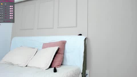 Amelia  online show from 02-12-25, 07:35