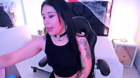 Snapshot of susanvilla chatting on 10-20-25, 07:36 susanvilla online show from 10-20-25, 07:36