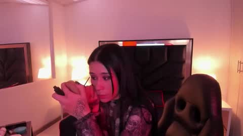 susanvilla online show from 11-03-25, 06:20