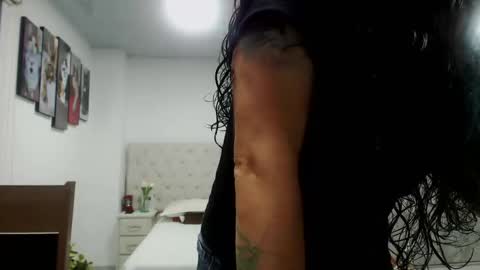 Susi online show from 04-25-26, 02:14