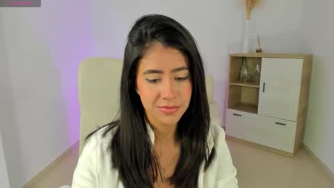 Snapshot of sussan_monroe chatting on 02-13-26, 09:05 Sussan Monroe online show from 02-13-26, 09:05