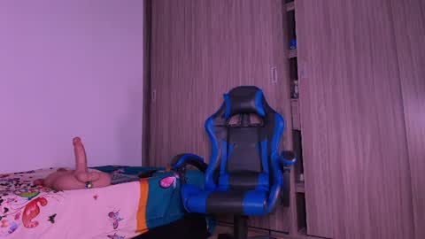 Snapshot of sussidream chatting on 07-18-26, 10:35 Andrea online show from 07-18-26, 10:35