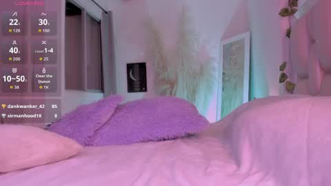 sussy_bell_ online show from 05-27-26, 01:57
