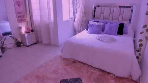 Snapshot of sussy_bell_ chatting on 07-01-26, 06:51 sussy_bell_ online show from 07-01-26, 06:51