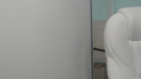 Snapshot of sussy_leon chatting on 02-13-25, 12:43 sussy leon online show from 02-13-25, 12:43
