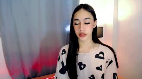 Snapshot of sususlutxx chatting on 02-24-25, 02:19 susie online show from 02-24-25, 02:19