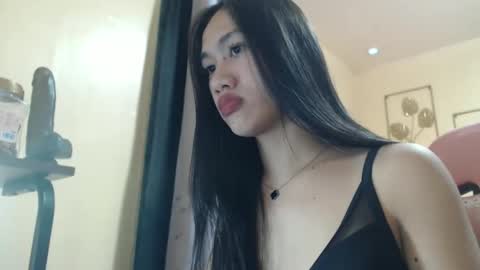 Snapshot of sususlutxx chatting on 09-21-25, 03:46 susie online show from 09-21-25, 03:46