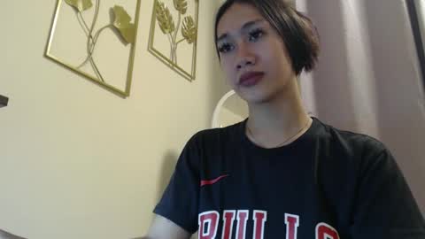 Snapshot of sususlutxx chatting on 10-05-25, 05:44 susie online show from 10-05-25, 05:44