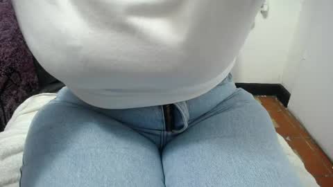 Snapshot of susy_perverttt chatting on 03-13-26, 03:18 susy_perverttt online show from 03-13-26, 03:18