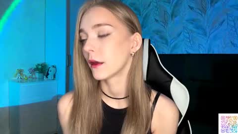 Snapshot of susyschuerholz chatting on 11-03-25, 04:08 Jessica online show from 11-03-25, 04:08