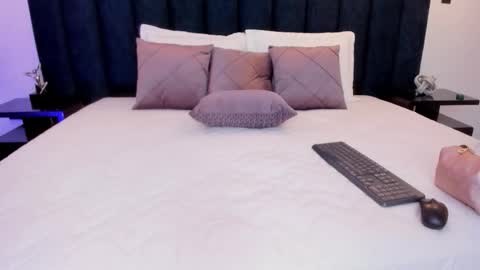 Snapshot of susyy7 chatting on 02-14-26, 03:47 susyy online show from 02-14-26, 03:47