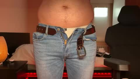 Snapshot of sutlac90 chatting on 11-02-25, 01:57 sutlac90 online show from 11-02-25, 01:57