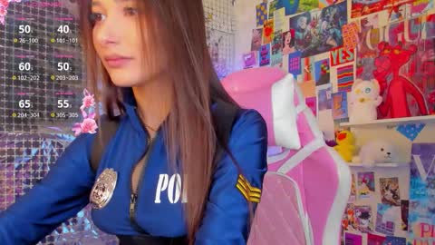 Snapshot of suzane_martin chatting on 01-18-26, 02:59 Hey Im Suzane online show from 01-18-26, 02:59