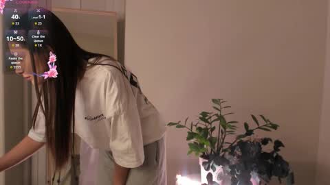 Snapshot of suzane_martin chatting on 02-08-26, 02:48 Hey Im Suzane online show from 02-08-26, 02:48