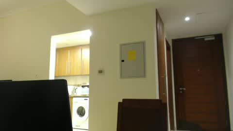 Snapshot of suzannebanci chatting on 06-19-26, 03:27 My name is Sissy or more fully Suzanna Aprilia Maria Mariquita Catarina Chinita Banci. Soy una puta - que chimba ladybug online show from 06-19-26, 03:27
