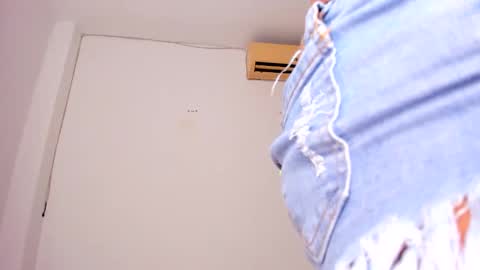 suzzann_rugg online show from 03-10-25, 11:06