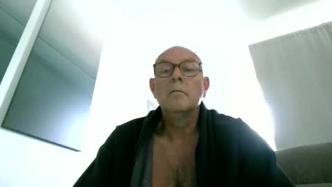 Snapshot of svenskdaddy chatting on 03-09-26, 08:18 svenskdaddy online show from 03-09-26, 08:18