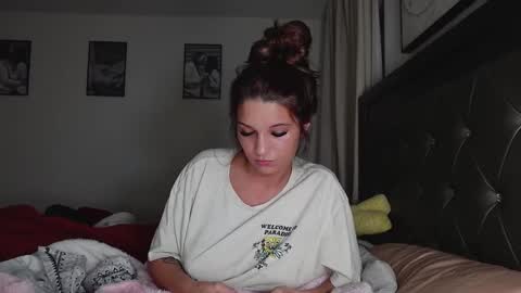 Snapshot of svtf2323 chatting on 12-18-24, 12:43 SV online show from 12-18-24, 12:43