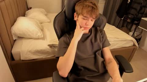 Nate 3 online show from 02-25-25, 07:58