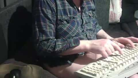 Snapshot of swartarn chatting on 01-24-25, 01:24 ArnSwart online show from 01-24-25, 01:24