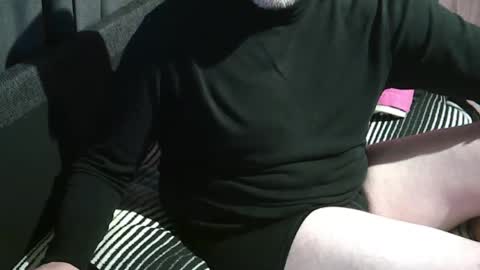 Snapshot of swartarn chatting on 09-21-25, 02:51 ArnSwart online show from 09-21-25, 02:51