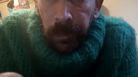 Snapshot of sweaterboy666 chatting on 12-19-24, 10:34 sweaterboy666 online show from 12-19-24, 10:34