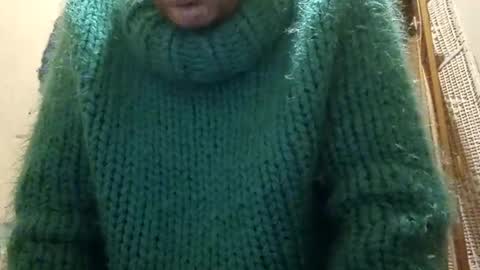 Snapshot of sweaterboy666 chatting on 01-08-25, 03:40 sweaterboy666 online show from 01-08-25, 03:40