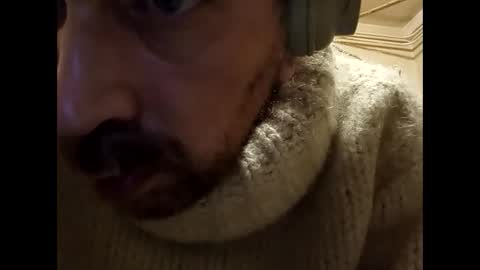 Snapshot of sweaterboy666 chatting on 01-15-25, 05:50 sweaterboy666 online show from 01-15-25, 05:50