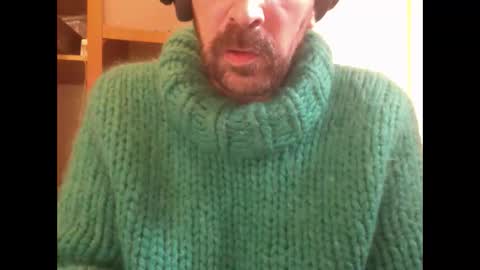 Snapshot of sweaterboy666 chatting on 01-28-25, 10:34 sweaterboy666 online show from 01-28-25, 10:34