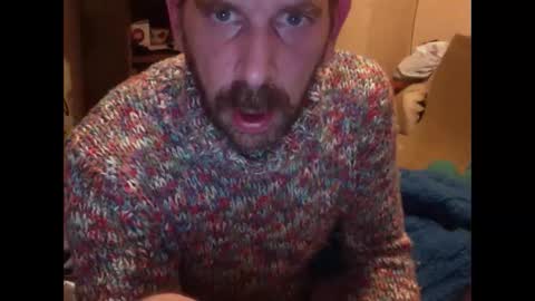 Snapshot of sweaterboy666 chatting on 01-31-25, 01:11 sweaterboy666 online show from 01-31-25, 01:11