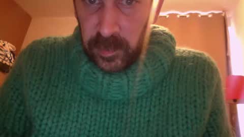 Snapshot of sweaterboy666 chatting on 02-06-25, 10:04 sweaterboy666 online show from 02-06-25, 10:04