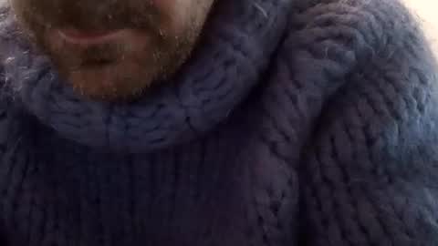 Snapshot of sweaterboy666 chatting on 11-26-25, 10:27 sweaterboy666 online show from 11-26-25, 10:27