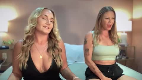 Snapshot of swedish_candii chatting on 11-23-25, 02:44 Swedish Candii online show from 11-23-25, 02:44