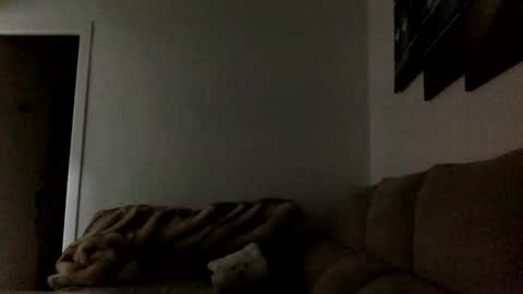 Snapshot of swee788485 chatting on 11-06-25, 06:09 ALBA online show from 11-06-25, 06:09