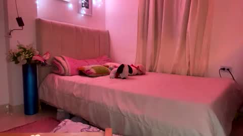 Snapshot of sweeetbabyy22 chatting on 01-08-26, 03:09 Valeria online show from 01-08-26, 03:09