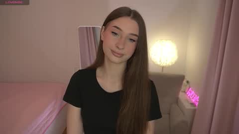 Snapshot of sweeetiiefox chatting on 02-27-26, 07:14 sweeetiiefox online show from 02-27-26, 07:14