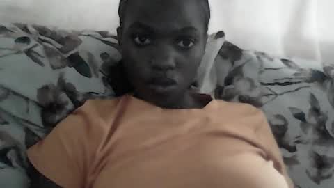 Snapshot of sweeetpea20 chatting on 07-15-26, 11:48 sweeetpea20 online show from 07-15-26, 11:48