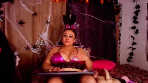 Snapshot of sweegirl_ chatting on 10-16-25, 11:55 Debora online show from 10-16-25, 11:55