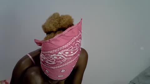 Snapshot of sweest_caster chatting on 07-24-26, 09:18 Sweetest doll online show from 07-24-26, 09:18