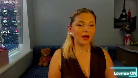 Snapshot of sweet___margaret chatting on 05-08-26, 01:38 Margaret online show from 05-08-26, 01:38