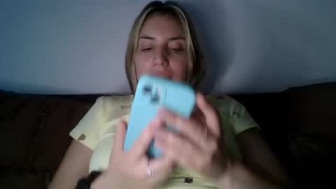 Snapshot of sweet__alana chatting on 02-11-25, 11:22 Sweet alana online show from 02-11-25, 11:22