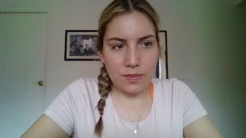 Snapshot of sweet__alana chatting on 09-17-25, 06:42 Sweet alana online show from 09-17-25, 06:42