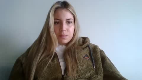 Snapshot of sweet__alana chatting on 10-06-25, 04:26 Sweet alana online show from 10-06-25, 04:26