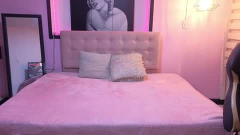 Snapshot of sweet__cat__ chatting on 06-17-26, 02:25 sweet__cat__ online show from 06-17-26, 02:25