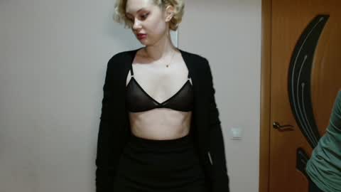 Snapshot of sweet__daddy8 chatting on 12-03-24, 02:05 BredEmiliya online show from 12-03-24, 02:05